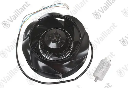 Vaillant Gebläsemotor mit mehreren Anschlusskabeln und einem kleinen elektrischen Bauteil auf der Seite, geeignet für Heizungsanlagen.